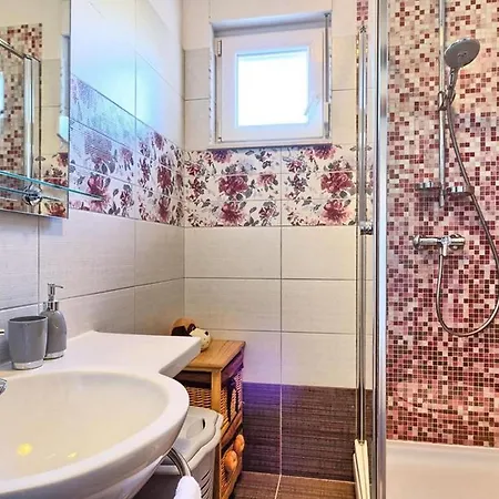Three Bedroom With Sea View And Pool Aside Lägenhet Trogir