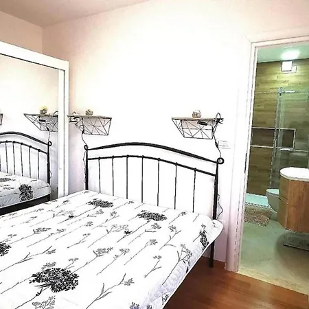 Three Bedroom With Sea View And Pool Aside Lägenhet Trogir