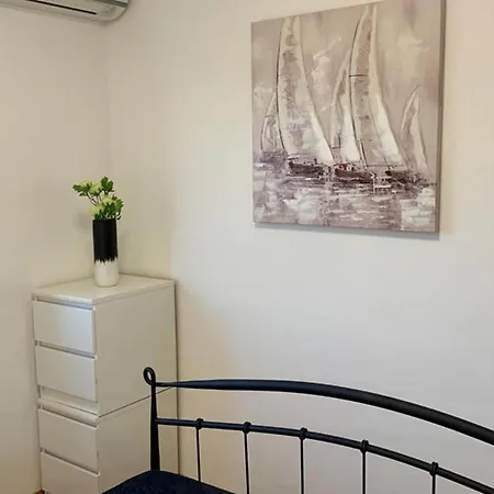 Apartament Three Bedroom With Sea View And Pool Aside Trogir